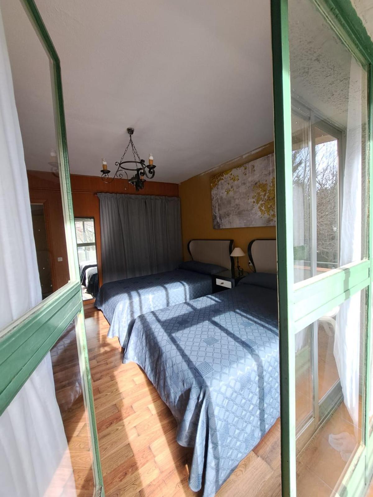 La Casona Del Pinar Albergue Сан-Рафаэль Экстерьер фото